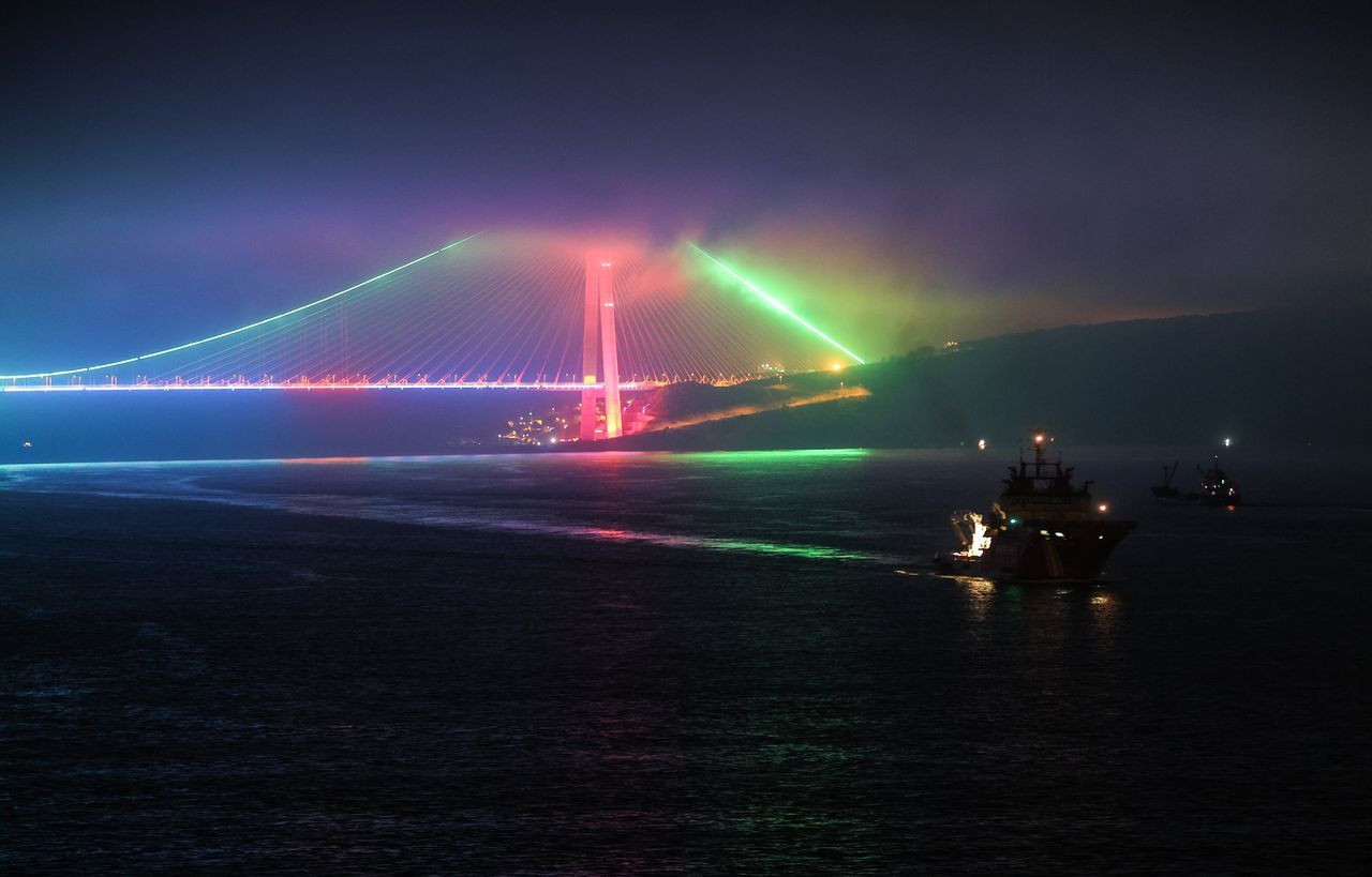 İstanbul'daki köprüler Azerbaycan renklerine büründü - Sayfa 7