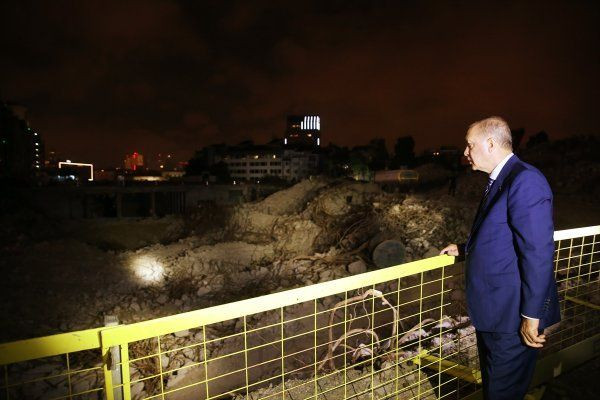 Terör örgütlerinin Gezi olaylarında mesken tuttuğu AKM binasının son hali büyülüyor! - Sayfa 6