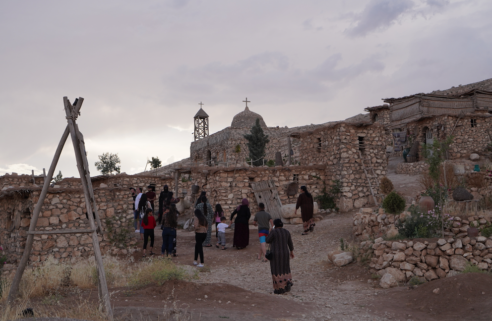Iraklı sanatçı tarih kitaplarında okuduğu Alkuş köyünü yeniden inşa etti - Sayfa 17