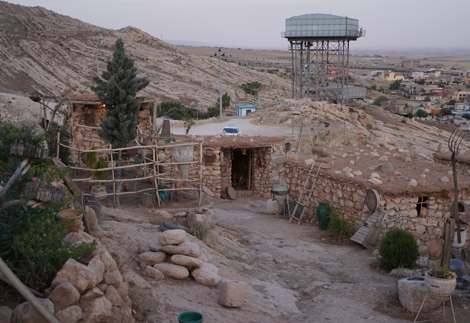 Iraklı sanatçı tarih kitaplarında okuduğu Alkuş köyünü yeniden inşa etti - Sayfa 7
