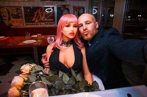 İki şişme bebekle evlenen sporcudan inanılmaz itiraf! Gerçek bir kadınla... - Sayfa 9