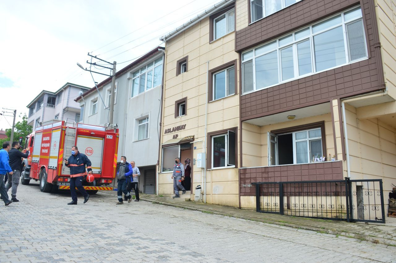 3 yaşındaki çocuk evi yaktı - Sayfa 6