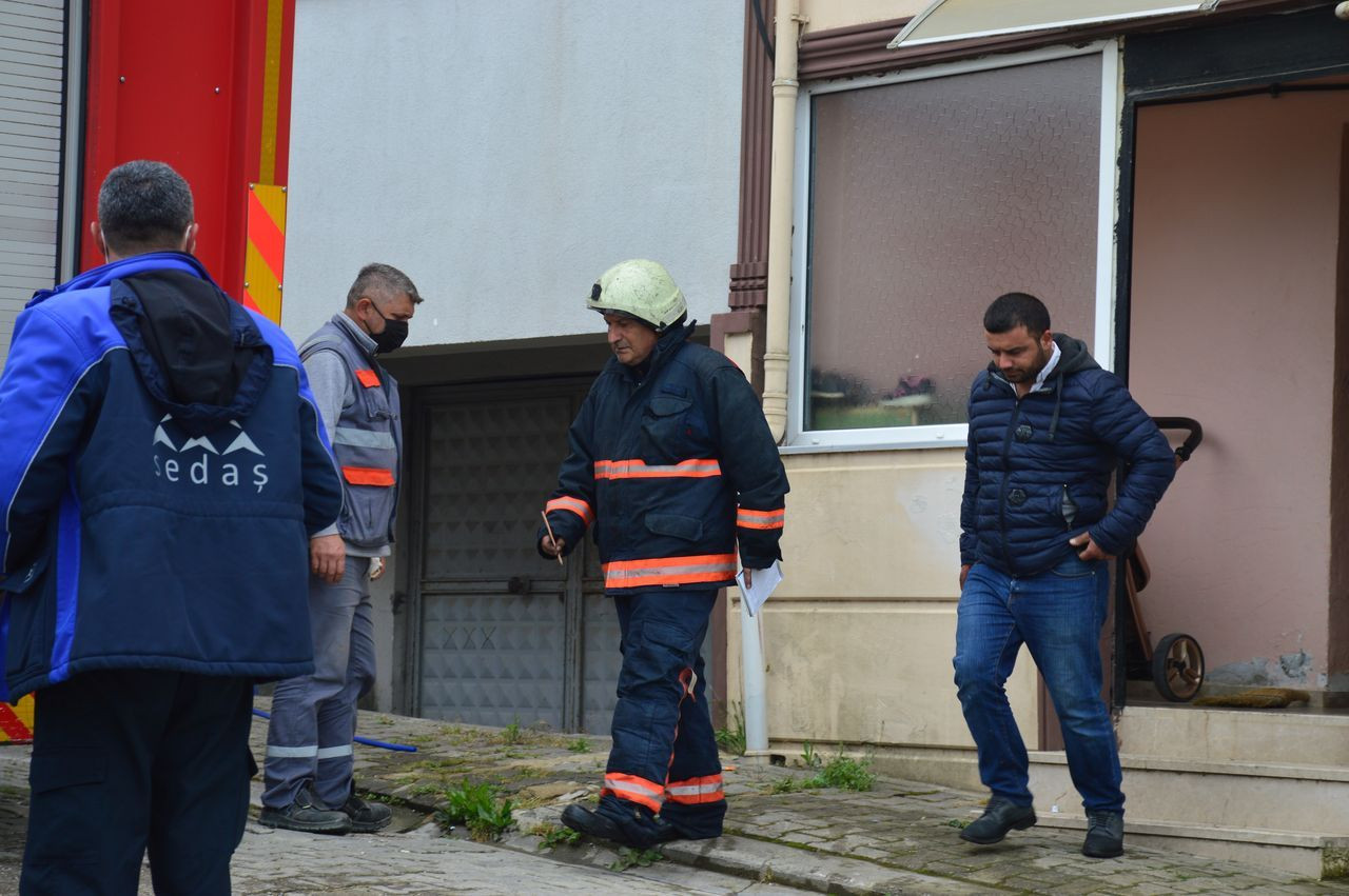 3 yaşındaki çocuk evi yaktı - Sayfa 7