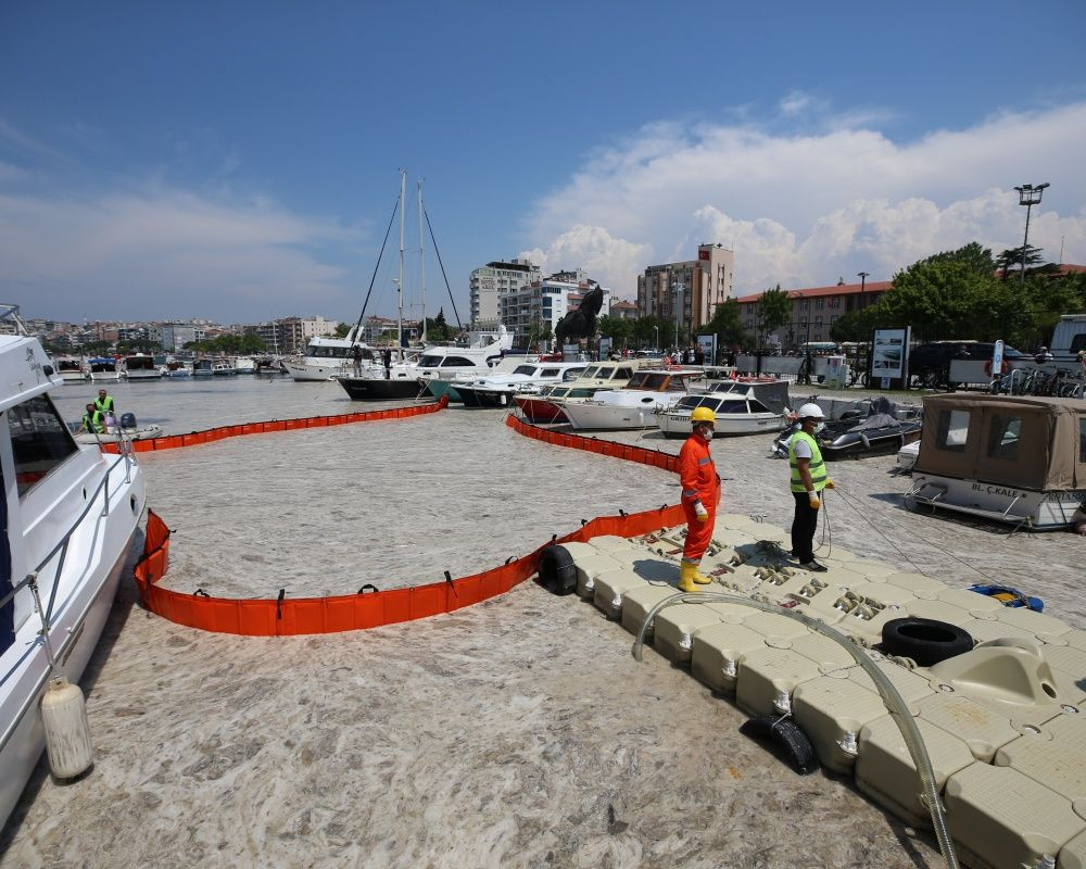 Türkiye'nin en büyük deniz seferberliği başladı! Denizlerdeki müsilaj temizleniyor - Sayfa 52