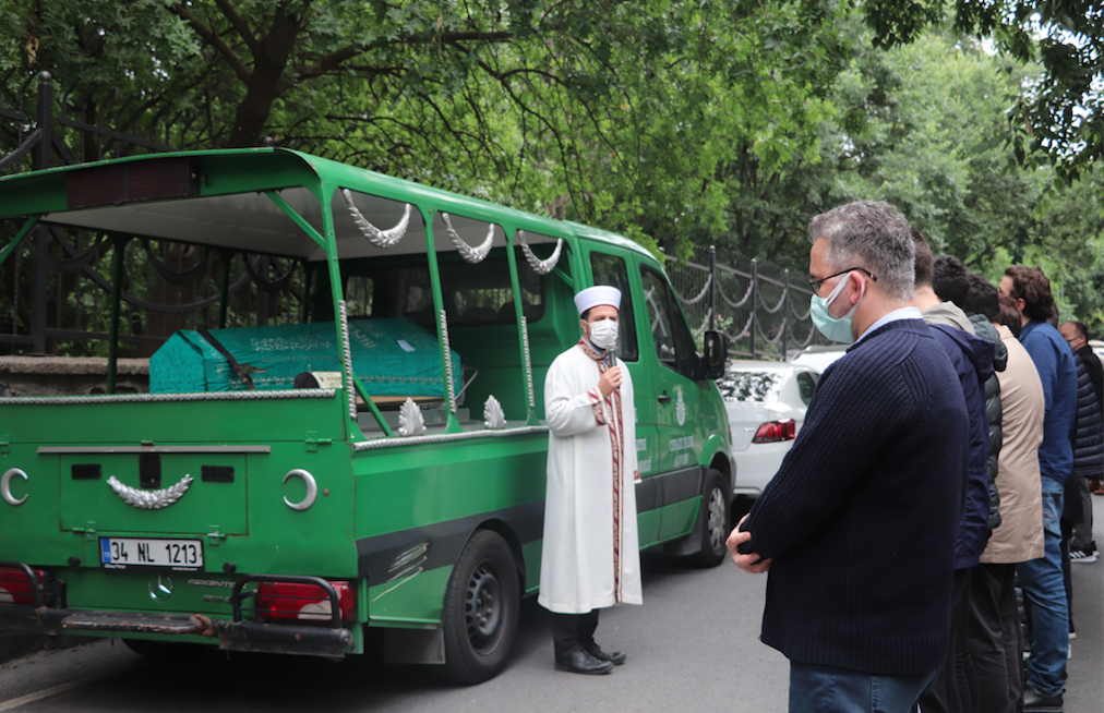 Ünlü virtüöz ve bestekar Selçuk Tekay'a acı veda! Son yolculuğuna uğurlandı - Sayfa 11