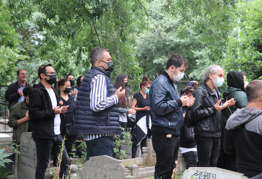 Ünlü virtüöz ve bestekar Selçuk Tekay'a acı veda! Son yolculuğuna uğurlandı - Sayfa 15