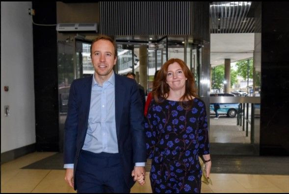 İngiltere'yi ayağa kaldıran skandal! Sağlık Bakanı 15 yıllık eşini, evli danışmanıyla aldattı! - Sayfa 6