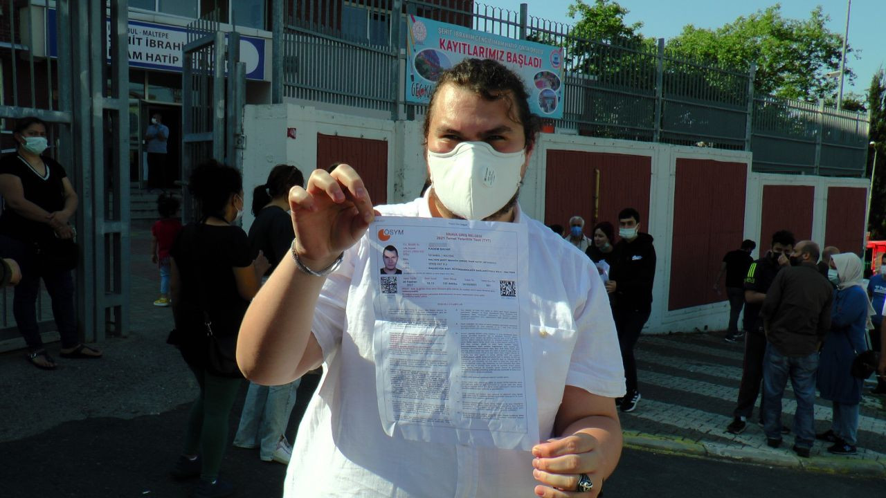 YKS öncesi yurttan manzaralar... Sınava yetişebilmek için zamanla yarıştılar - Sayfa 12