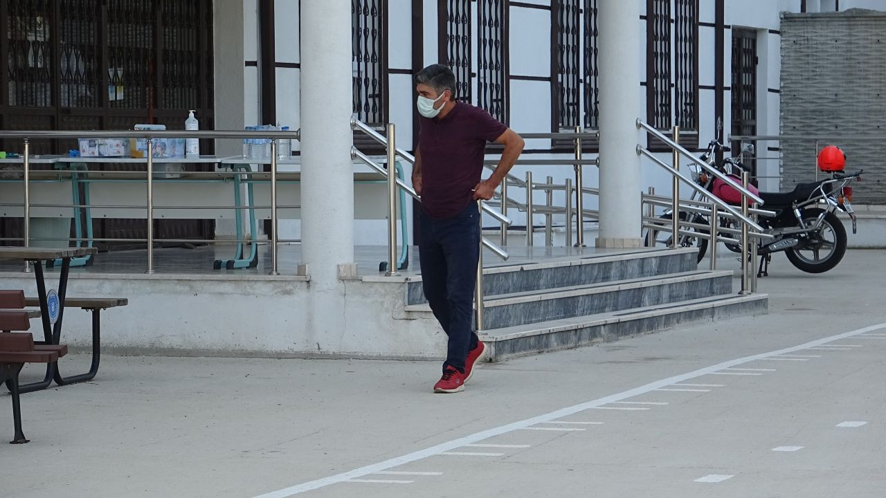 YKS öncesi yurttan manzaralar... Sınava yetişebilmek için zamanla yarıştılar - Sayfa 9