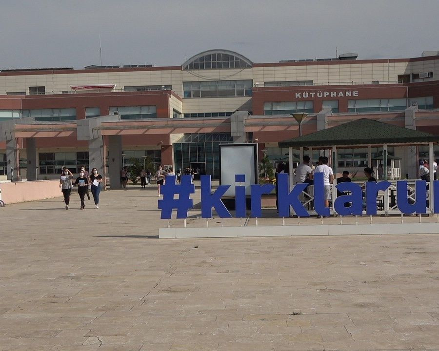 YKS öncesi yurttan manzaralar... Sınava yetişebilmek için zamanla yarıştılar - Sayfa 20