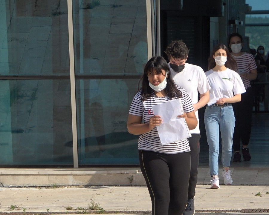 YKS öncesi yurttan manzaralar... Sınava yetişebilmek için zamanla yarıştılar - Sayfa 27