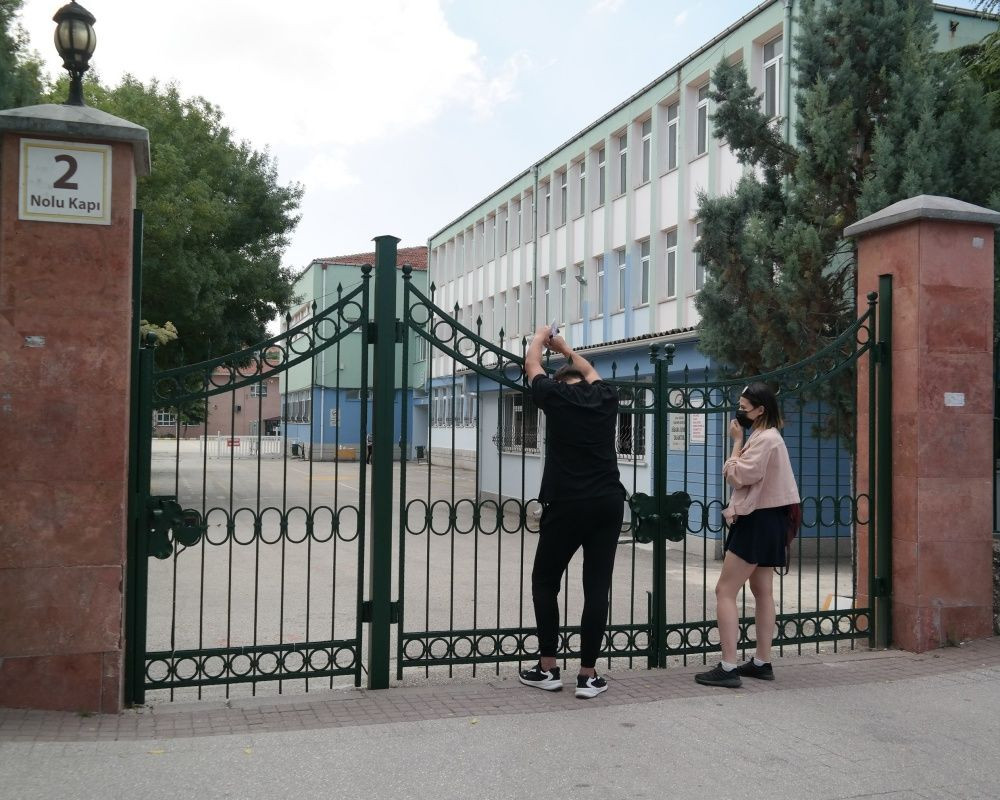 YKS öncesi yurttan manzaralar... Sınava yetişebilmek için zamanla yarıştılar - Sayfa 44