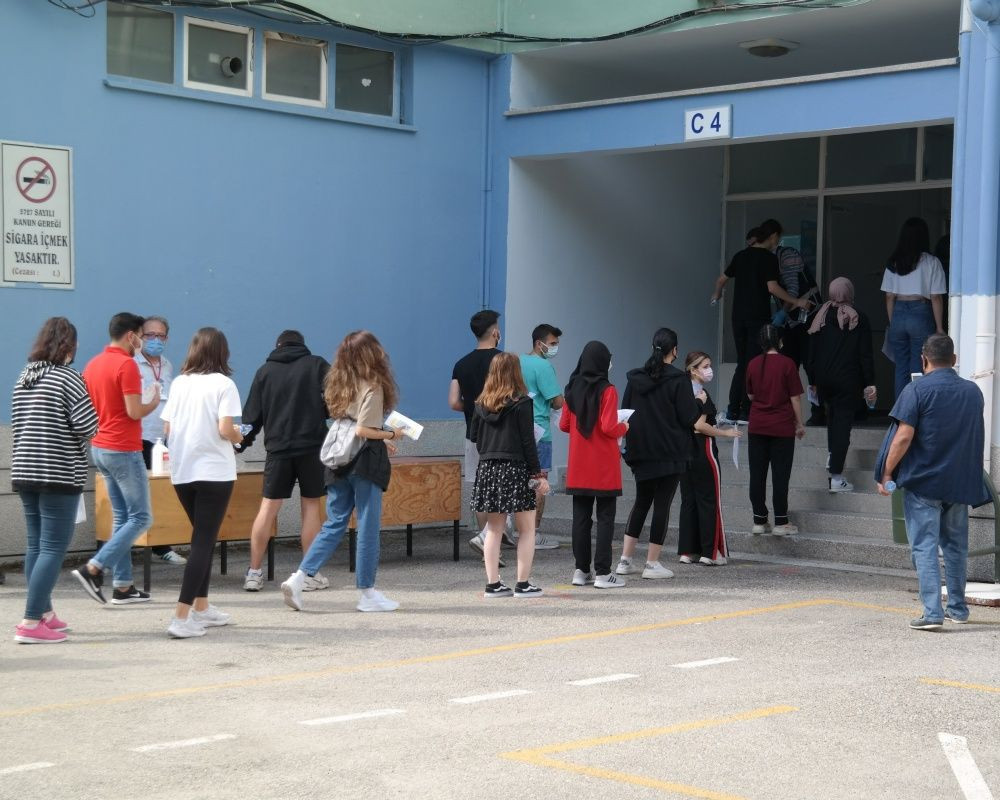 YKS öncesi yurttan manzaralar... Sınava yetişebilmek için zamanla yarıştılar - Sayfa 45