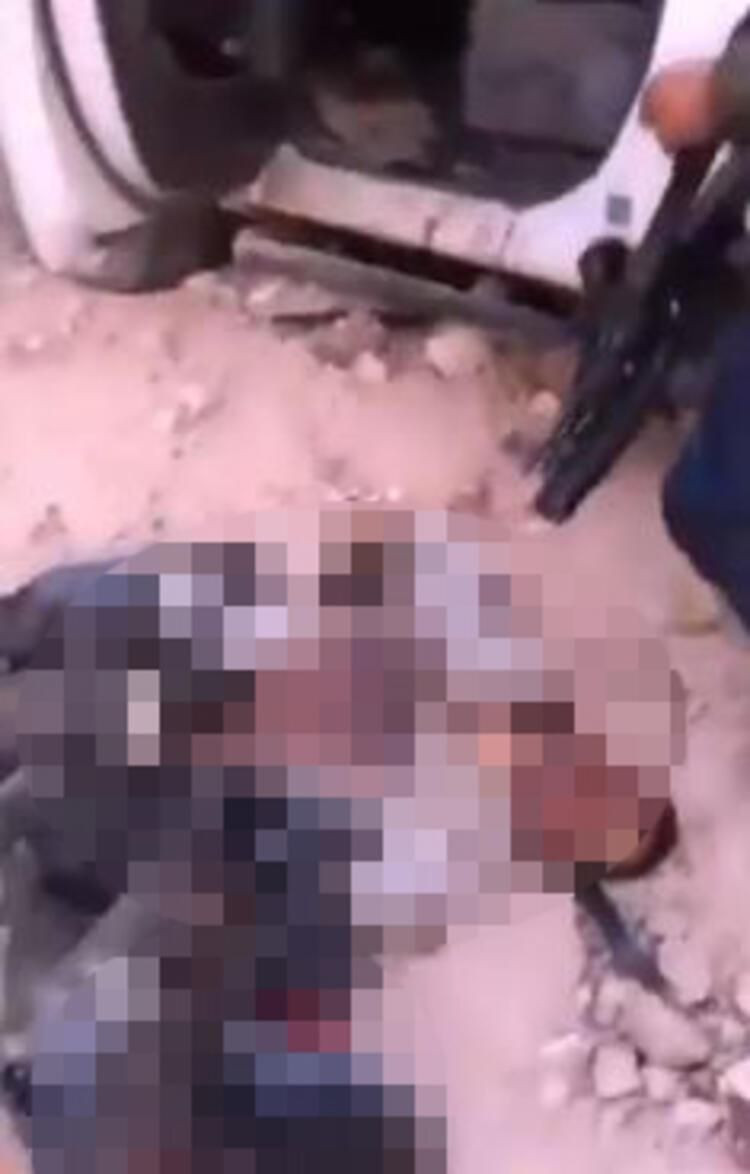Meksika'da kan donduran görüntüler: Sokaklar ceset tarlasına döndü! - Sayfa 8