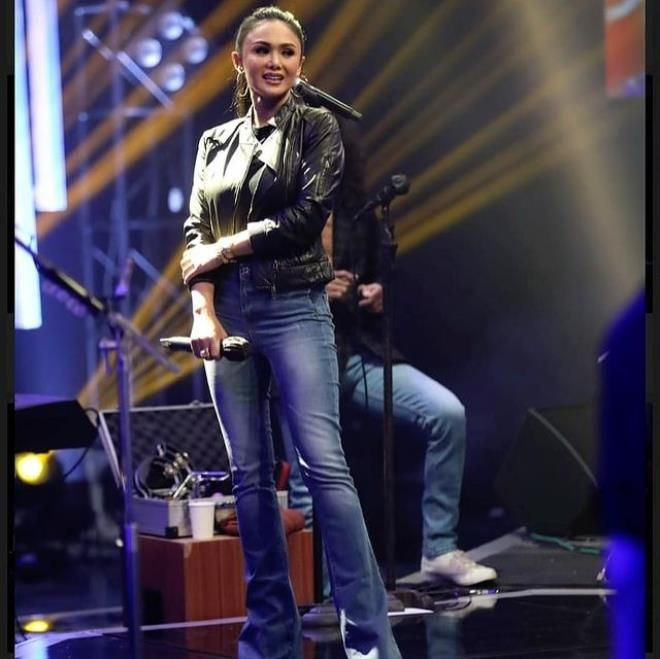 Ünlü şarkıcıdan şoke eden itiraf: İki oğlumla birlikte cinsel içerikli film izliyoruz! - Sayfa 9