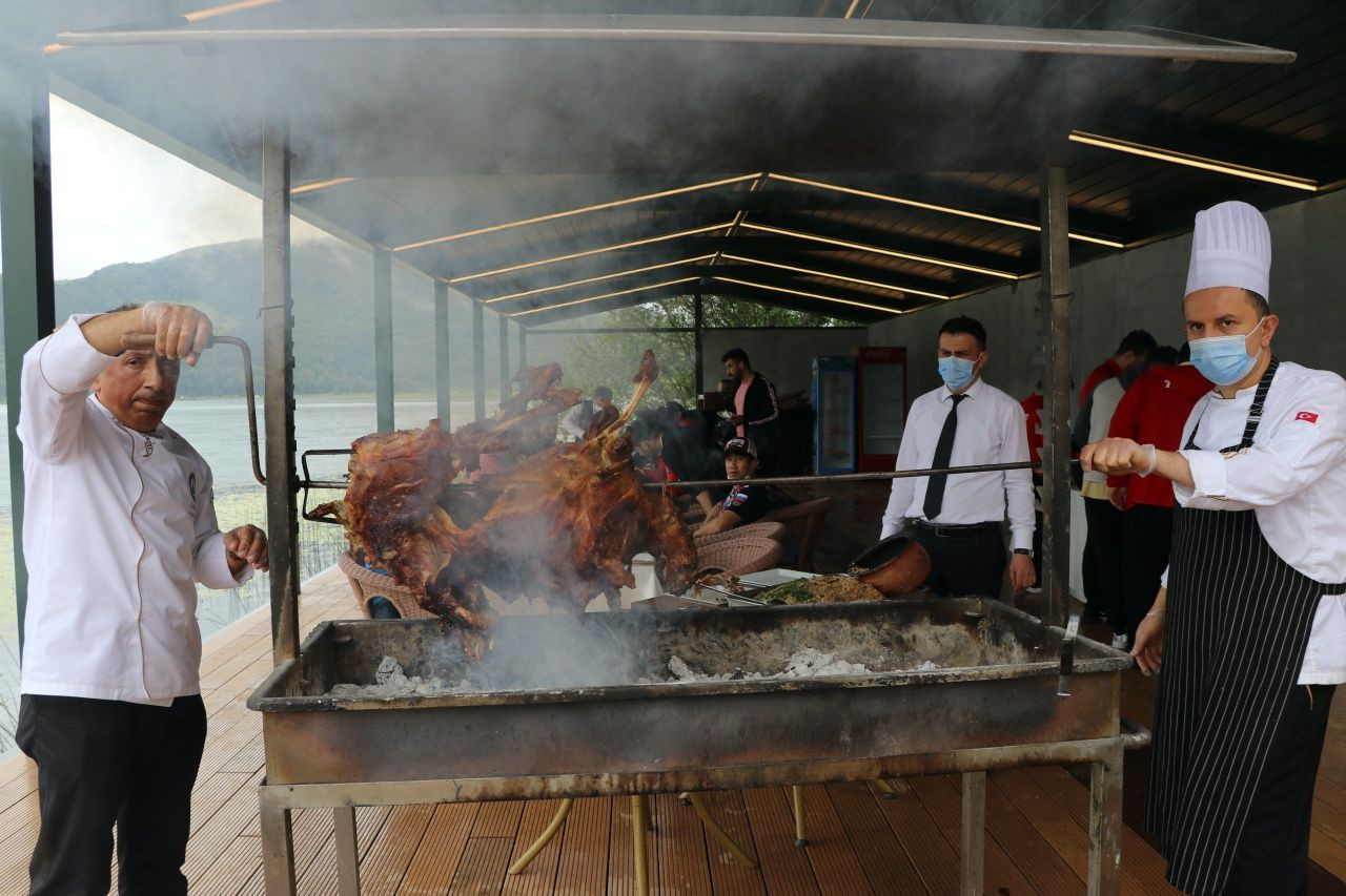 Güreş Milli Takımı Abant'ta moral depoladı... Taha Akgül'den kuzu çevirme şov! - Sayfa 6