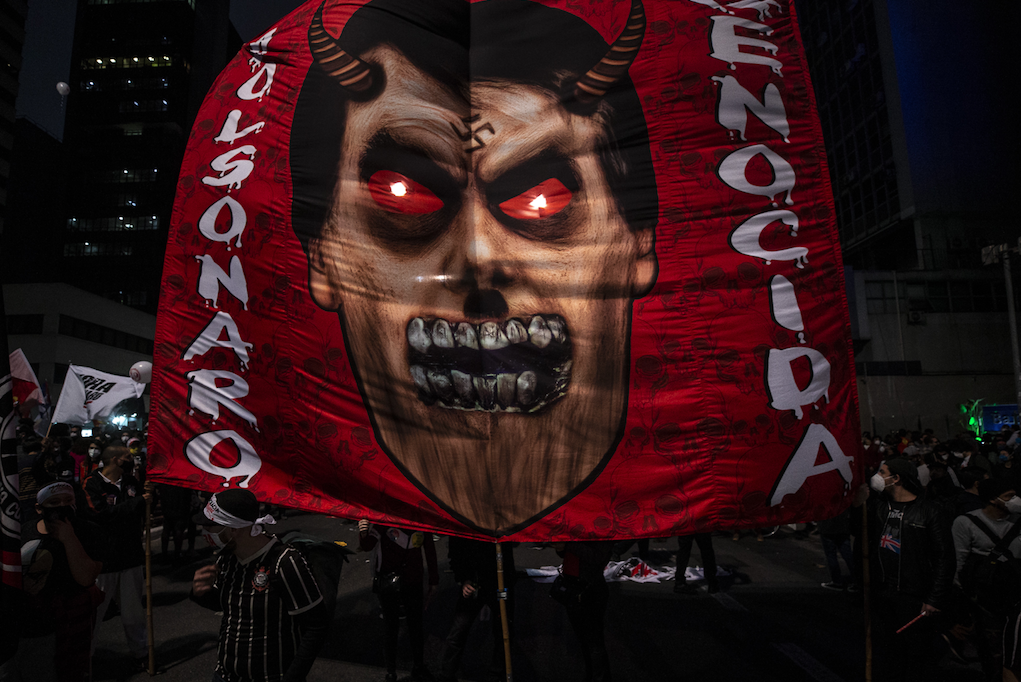 Brezilya'da Devlet Başkanı Bolsonaro karşıtı gösteriler düzenlendi - Sayfa 22