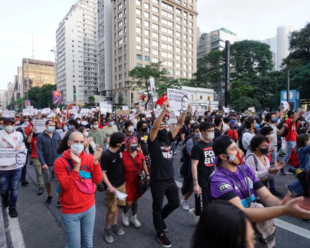 Brezilya'da Devlet Başkanı Bolsonaro karşıtı gösteriler düzenlendi - Sayfa 61