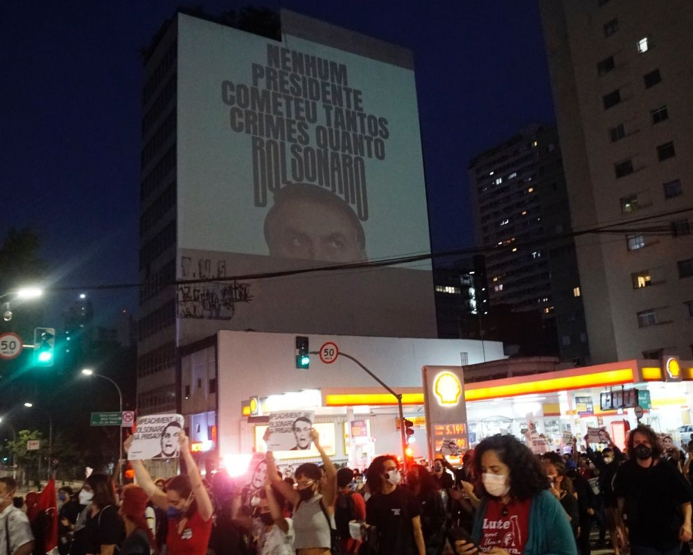 Brezilya'da Devlet Başkanı Bolsonaro karşıtı gösteriler düzenlendi - Sayfa 42