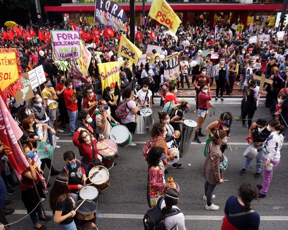 Brezilya'da Devlet Başkanı Bolsonaro karşıtı gösteriler düzenlendi - Sayfa 58