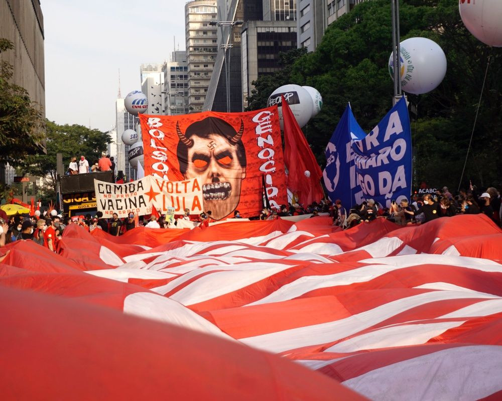 Brezilya'da Devlet Başkanı Bolsonaro karşıtı gösteriler düzenlendi - Sayfa 36