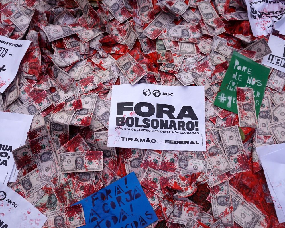 Brezilya'da Devlet Başkanı Bolsonaro karşıtı gösteriler düzenlendi - Sayfa 31