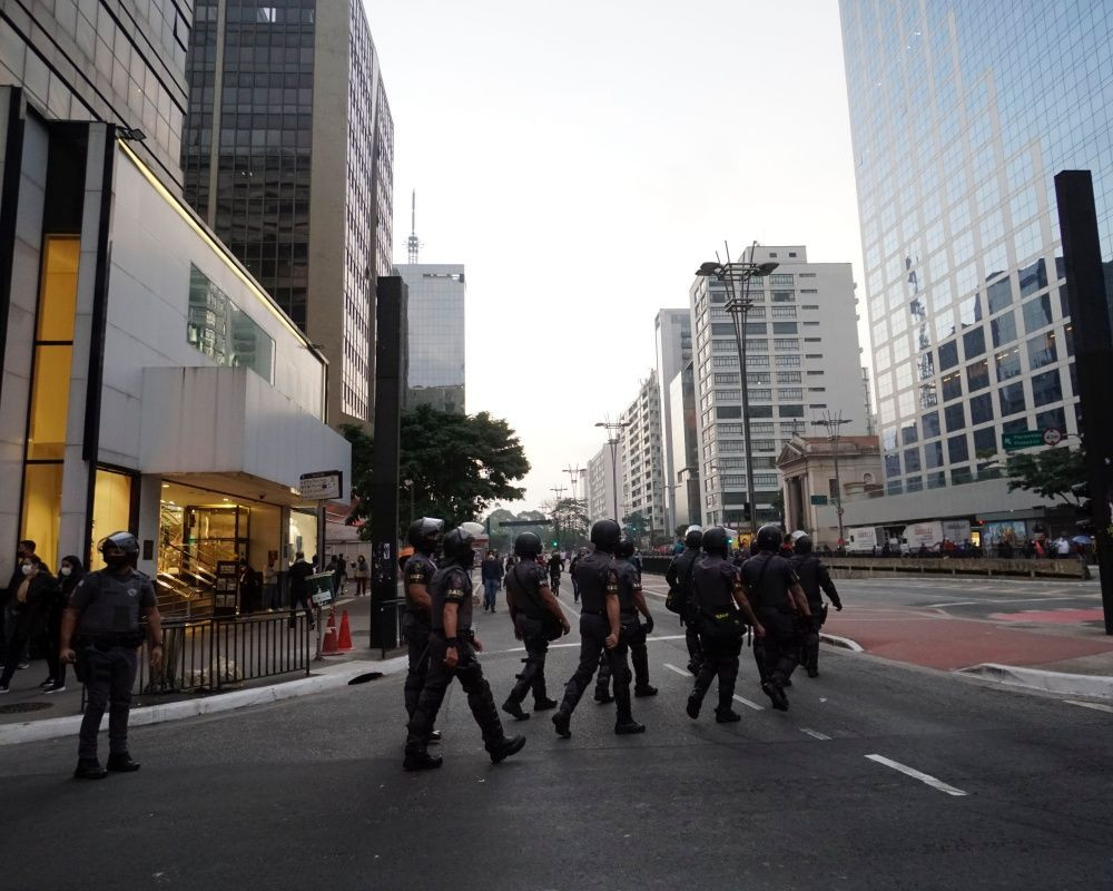 Brezilya'da Devlet Başkanı Bolsonaro karşıtı gösteriler düzenlendi - Sayfa 49