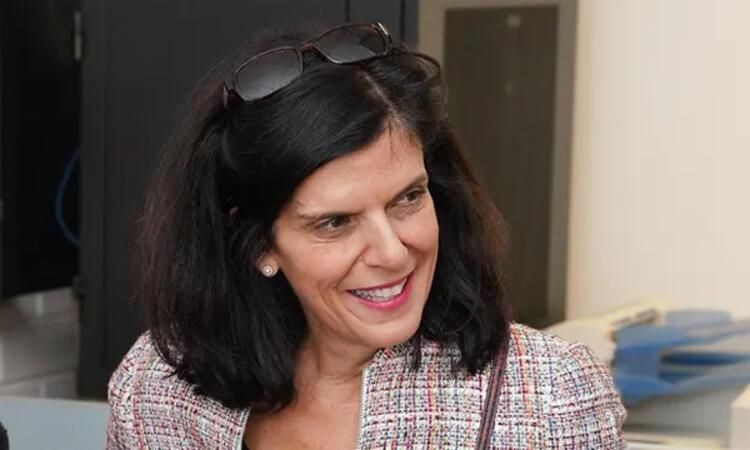 Ülkeyi ayağa kaldıran skandal: Parlamentoda tecavüze uğradım! - Sayfa 22