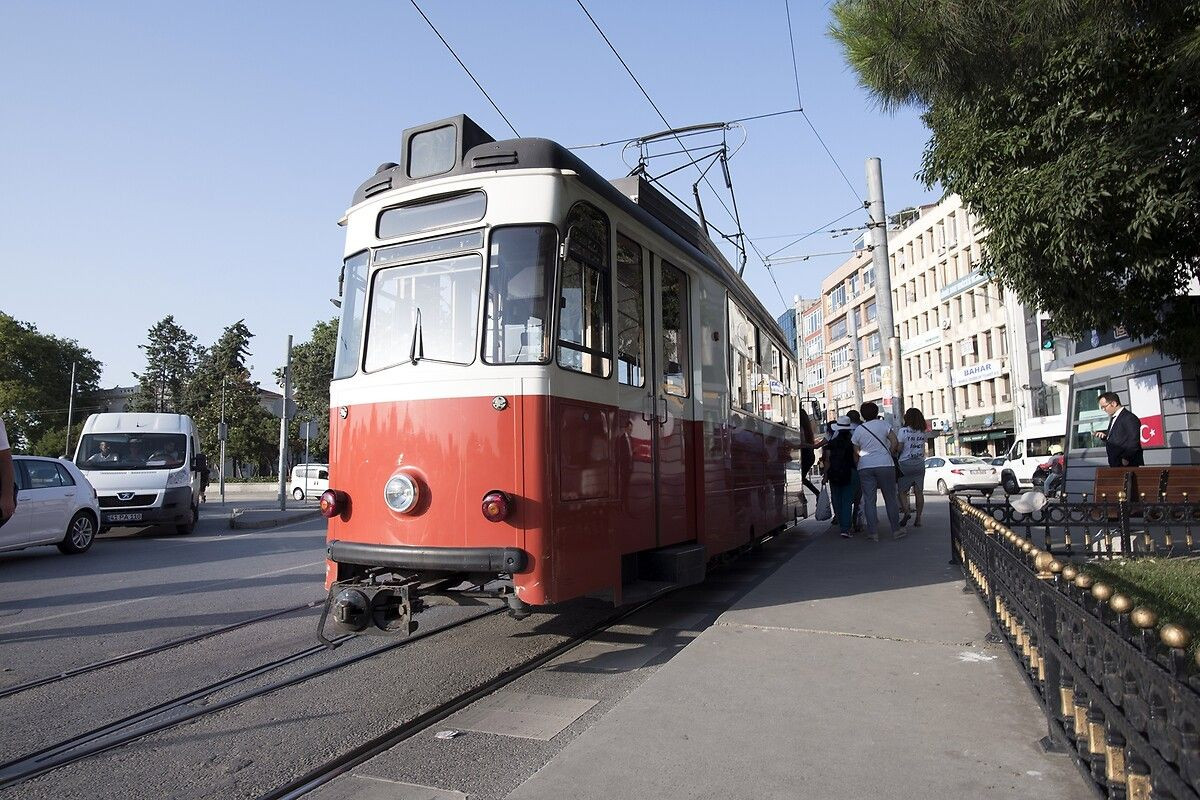 Kadıköy-Moda tramvay hattında hatalı park seferlerin aksamasına neden oluyor! 6 ayda 20 saat sefer aksadı - Sayfa 10