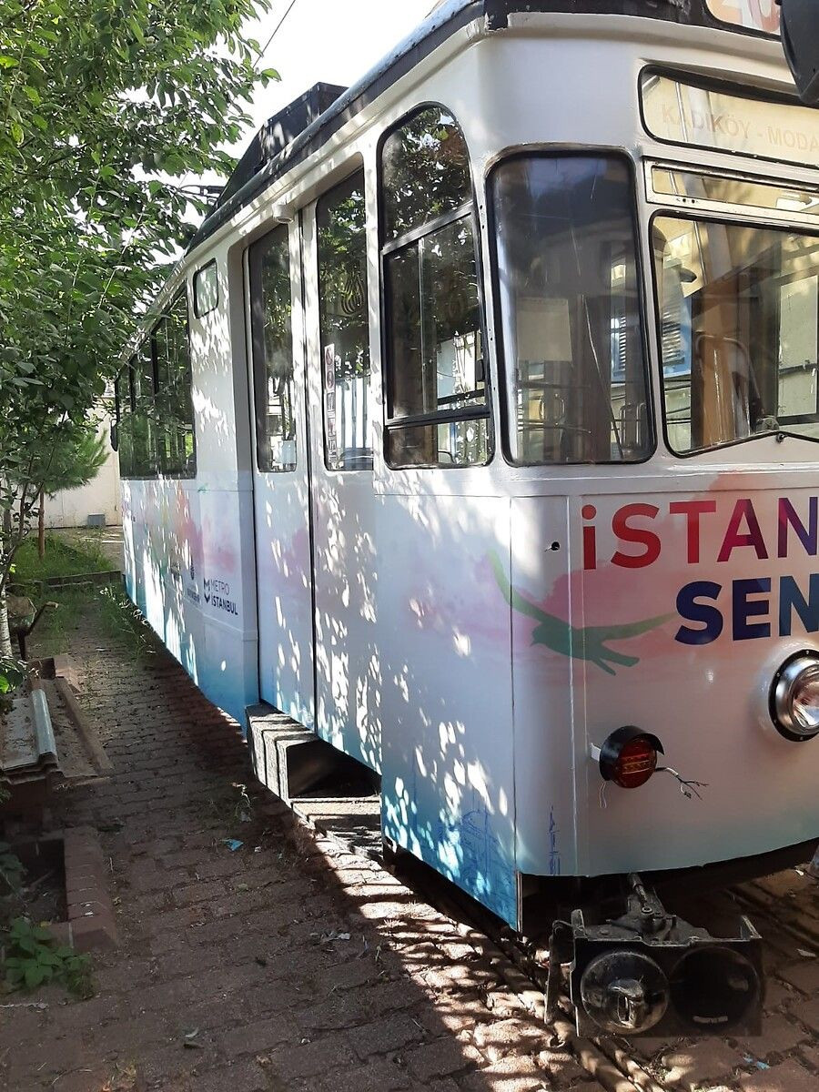 Kadıköy-Moda tramvay hattında hatalı park seferlerin aksamasına neden oluyor! 6 ayda 20 saat sefer aksadı - Sayfa 6