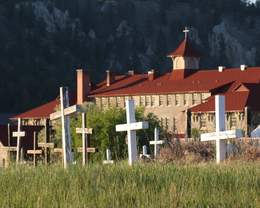 Kanadalı eski piskopostan kilise okullarının bahçesindeki çocuk mezarları ile ilgili kan donduran itiraflar - Sayfa 23