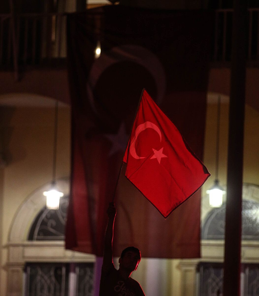 5'inci yıldönümünde ünlü isimlerden 15 Temmuz paylaşımları - Sayfa 21