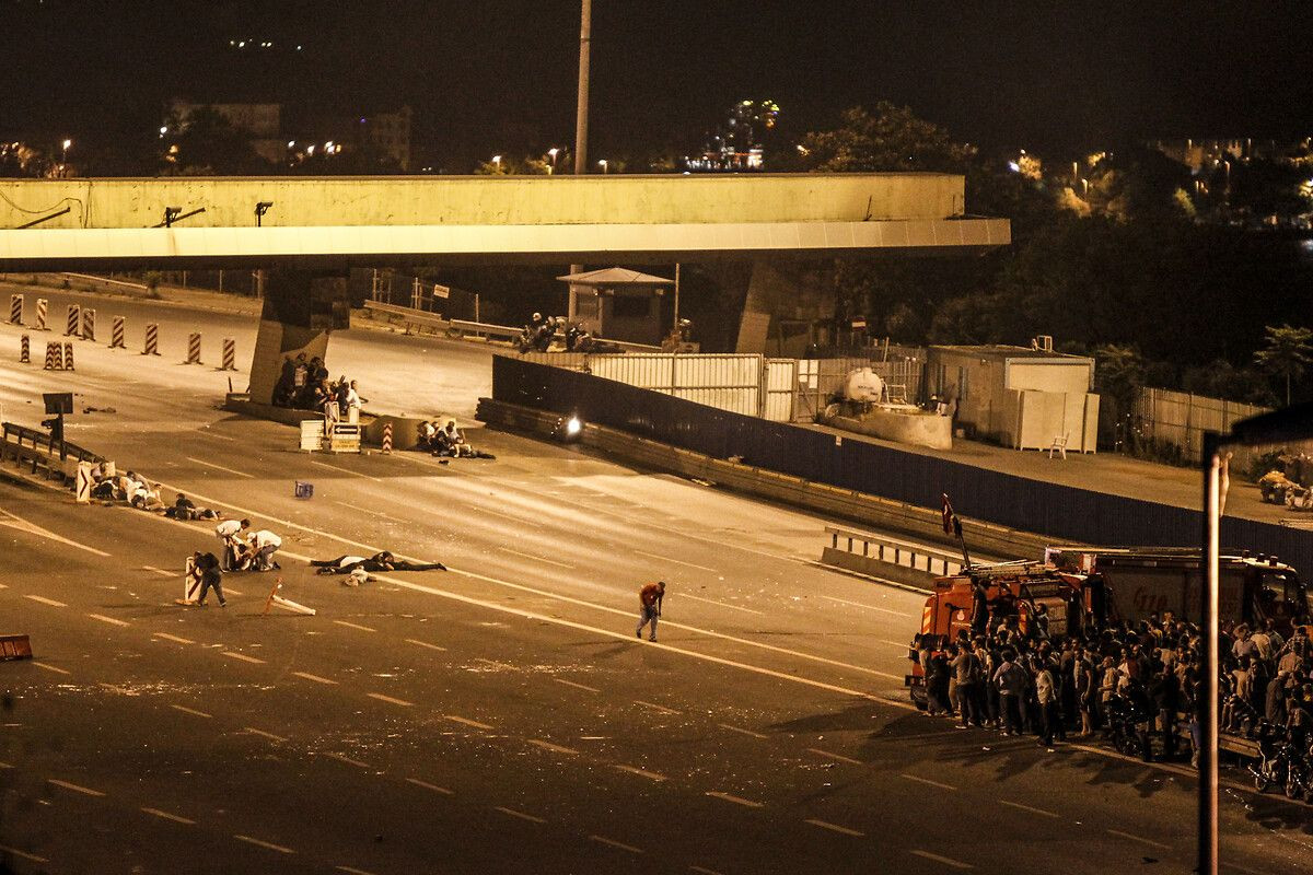 5'inci yıldönümünde ünlü isimlerden 15 Temmuz paylaşımları - Sayfa 6