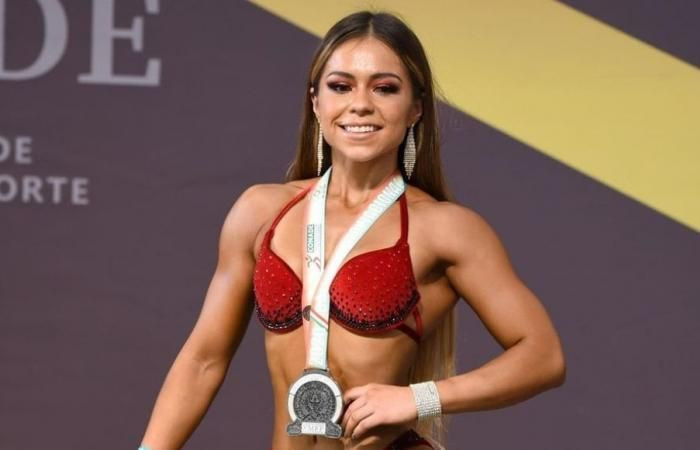 Instagram fenomeni reklamını yaptığı ameliyat sırasında hayatını kaybetti! - Sayfa 5