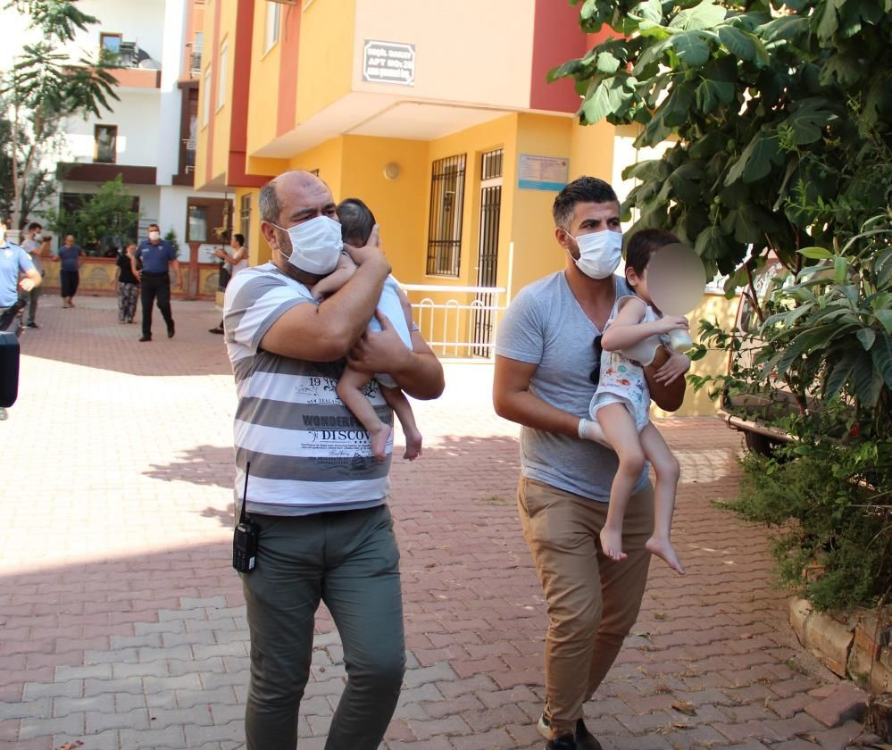 Anne evi terk etti! 4 çocuk açlıktan baygın halde bulundu! '5 yaşındaki çocuğu bile mamayla besliyordu' - Sayfa 11