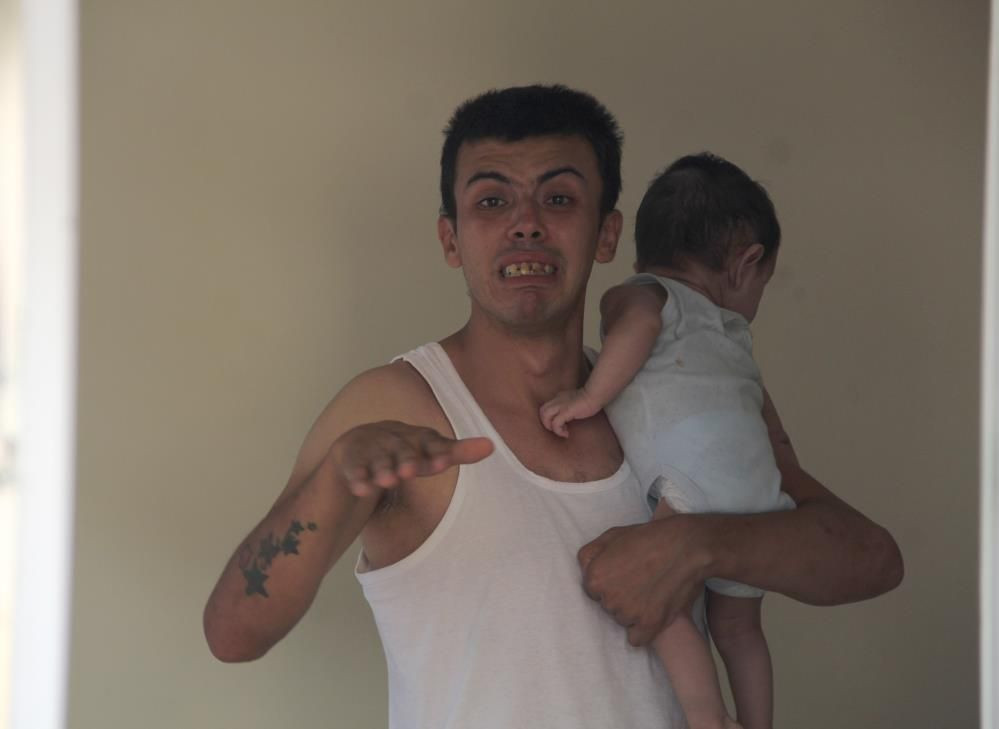 Anne evi terk etti! 4 çocuk açlıktan baygın halde bulundu! '5 yaşındaki çocuğu bile mamayla besliyordu' - Sayfa 20