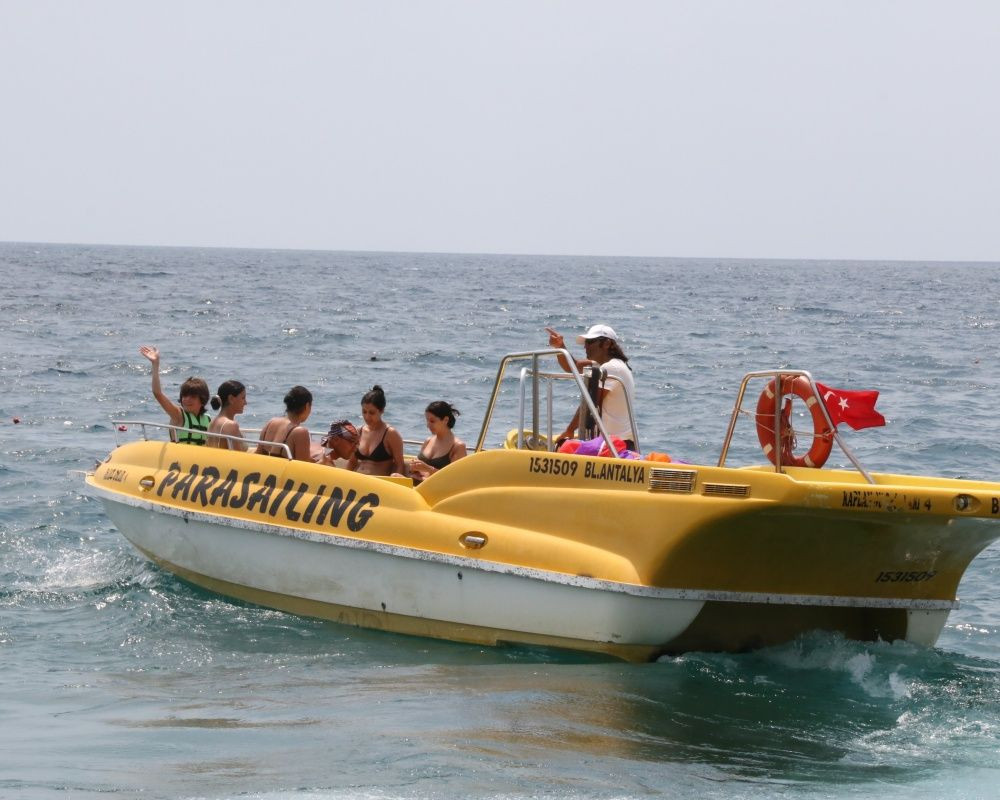 Dünyaca ünlü Konyaaltı Sahili'nde adım atacak yer kalmadı - Sayfa 7