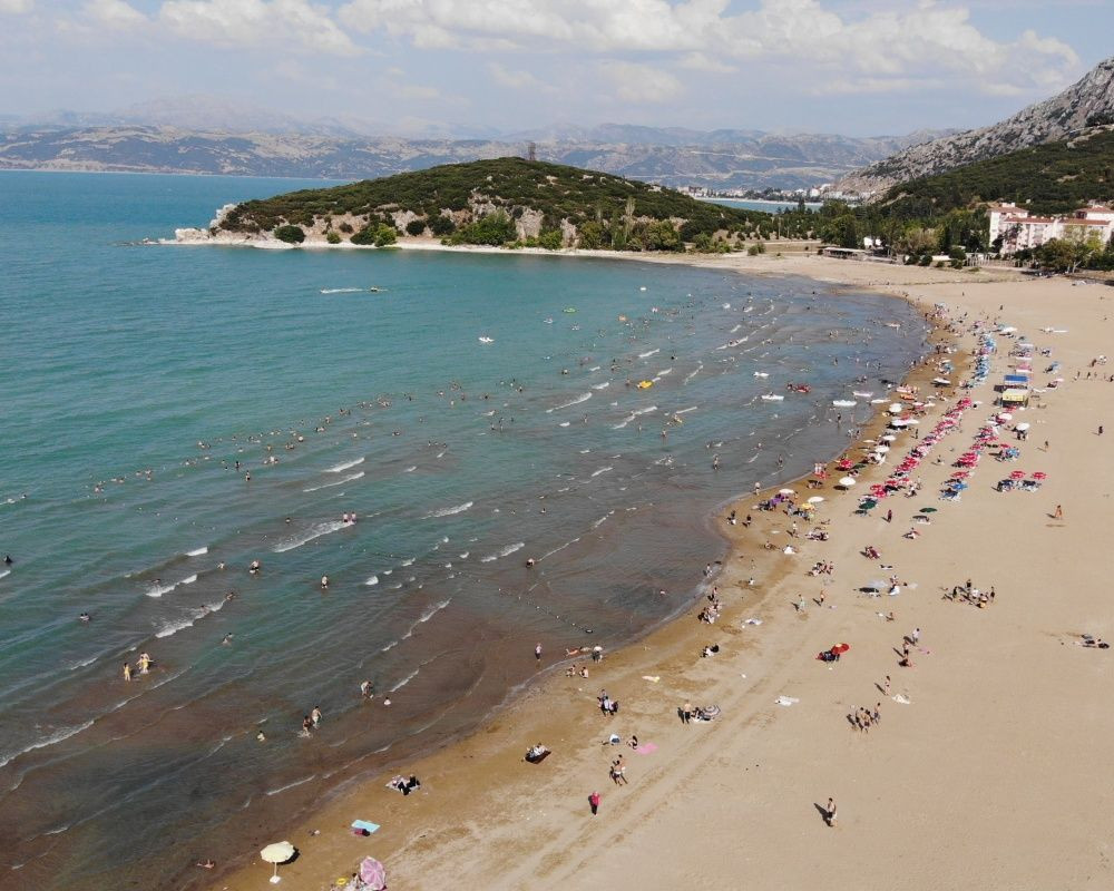 Isparta'nın yedi renkli Eğirdir Gölü’ne vatandaşlar akın etti - Sayfa 5