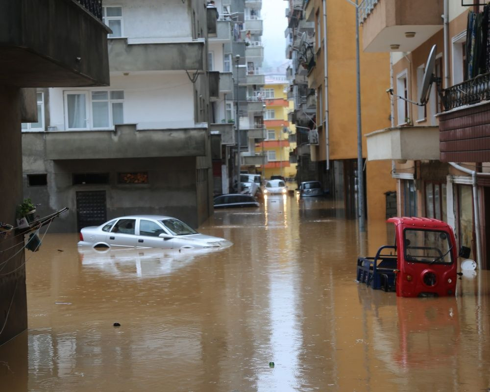 Artvin'de sel seferberliği! Afetin izlerini silmeye çalışıyorlar - Sayfa 17