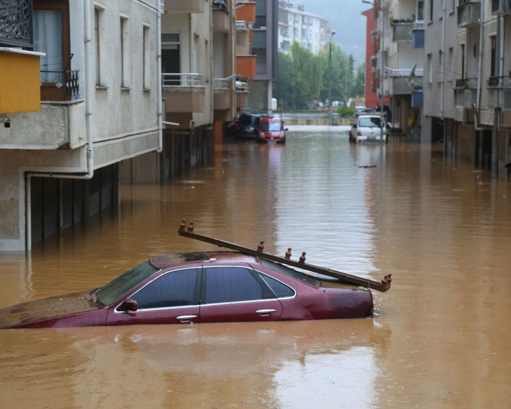 Artvin'de sel seferberliği! Afetin izlerini silmeye çalışıyorlar - Sayfa 14