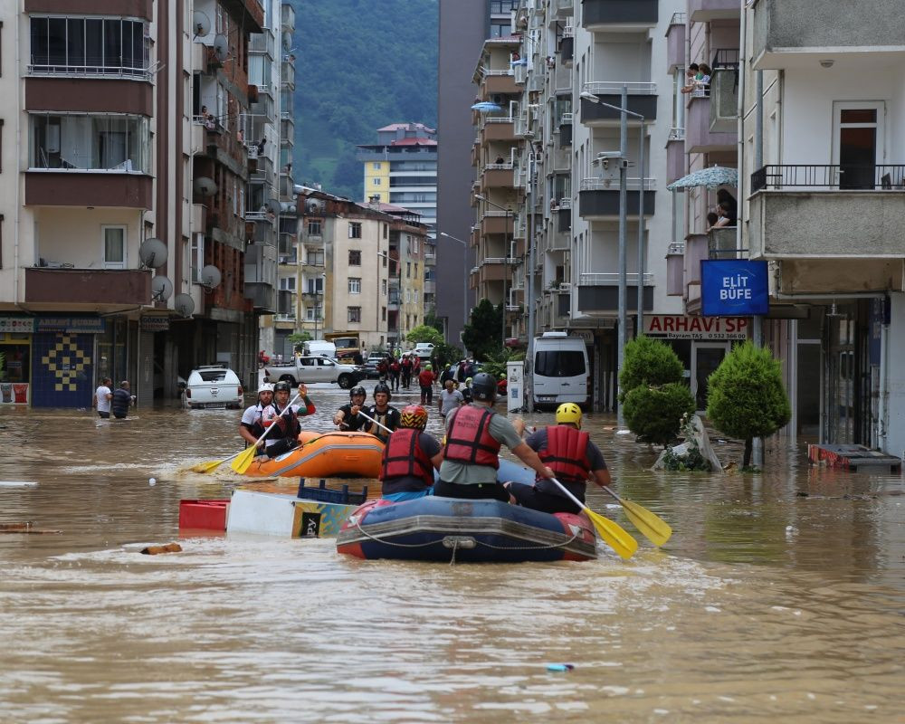 Artvin'de sel seferberliği! Afetin izlerini silmeye çalışıyorlar - Sayfa 18
