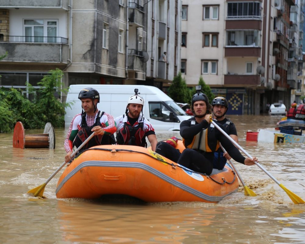 Artvin'de sel seferberliği! Afetin izlerini silmeye çalışıyorlar - Sayfa 15