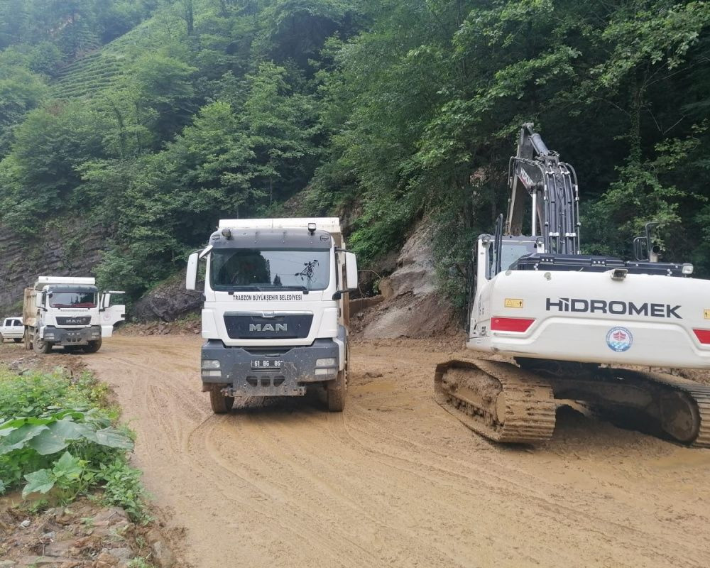 Artvin'de sel seferberliği! Afetin izlerini silmeye çalışıyorlar - Sayfa 32