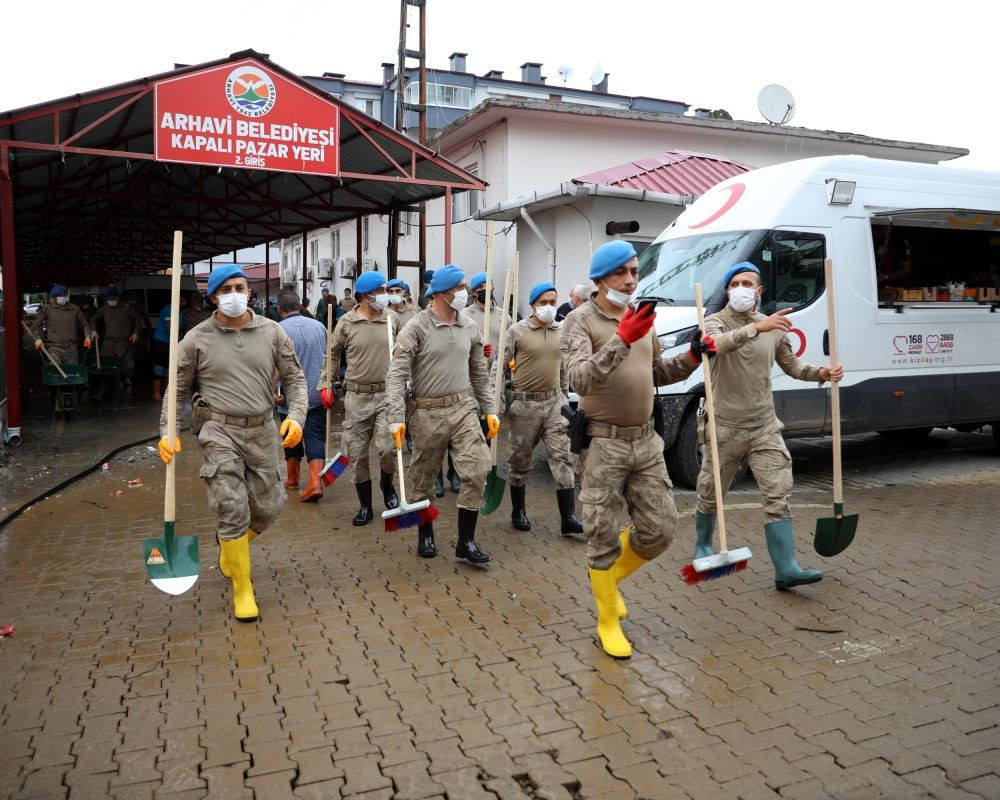Doğu Karadeniz'de sel felaketinin bilançosu ağır oldu! Artvin'de selin izleri siliniyor - Sayfa 36