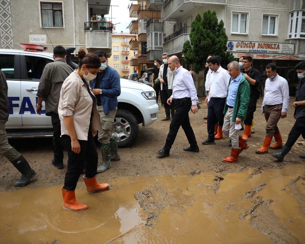 Doğu Karadeniz'de sel felaketinin bilançosu ağır oldu! Artvin'de selin izleri siliniyor - Sayfa 17