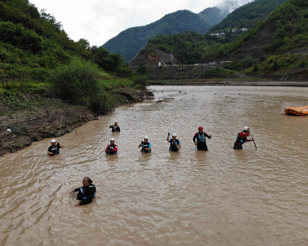 Doğu Karadeniz'de sel felaketinin bilançosu ağır oldu! Artvin'de selin izleri siliniyor - Sayfa 31