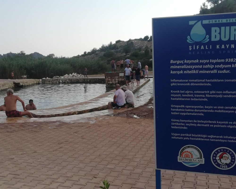 Ününü duyan şifa için Antalya'daki bu havuza koşuyor - Sayfa 17