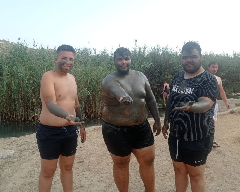 Ününü duyan şifa için Antalya'daki bu havuza koşuyor - Sayfa 10