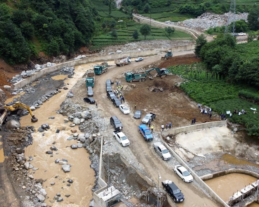 Doğu Karadeniz'de sel felaketinin bilançosu ağır oldu! Artvin'de selin izleri siliniyor - Sayfa 11