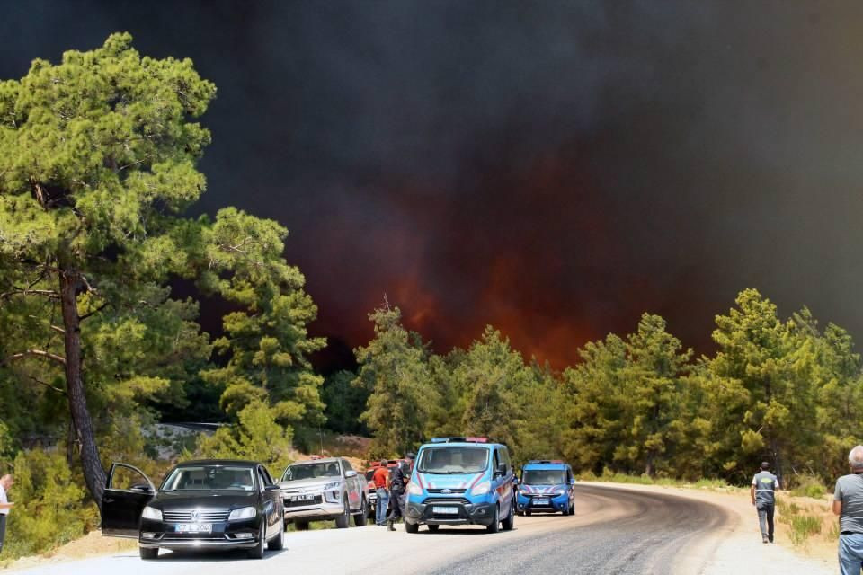 Manavgat alevlere teslim! Köyler tamamen yandı! Çok sayıda yaralı var... - Sayfa 10